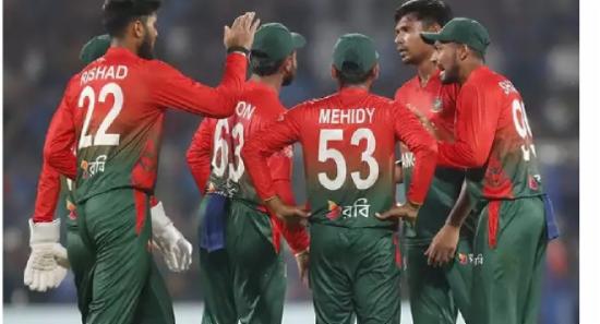 බංග්ලාදේශ ක්‍රිකට් ක්‍රීඩකයින් BPL තරග වර්ජනයක